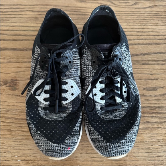 Nike AirMax 90 Ultra 2.0 Flyknit black & white Womens Size 8 - Picture 5 of 10